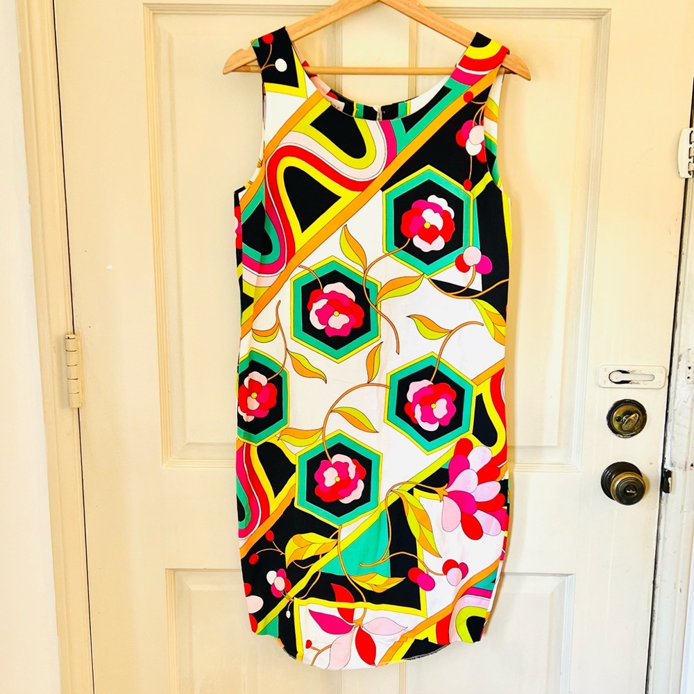 Byblos Shift Dress. Made in Italy.